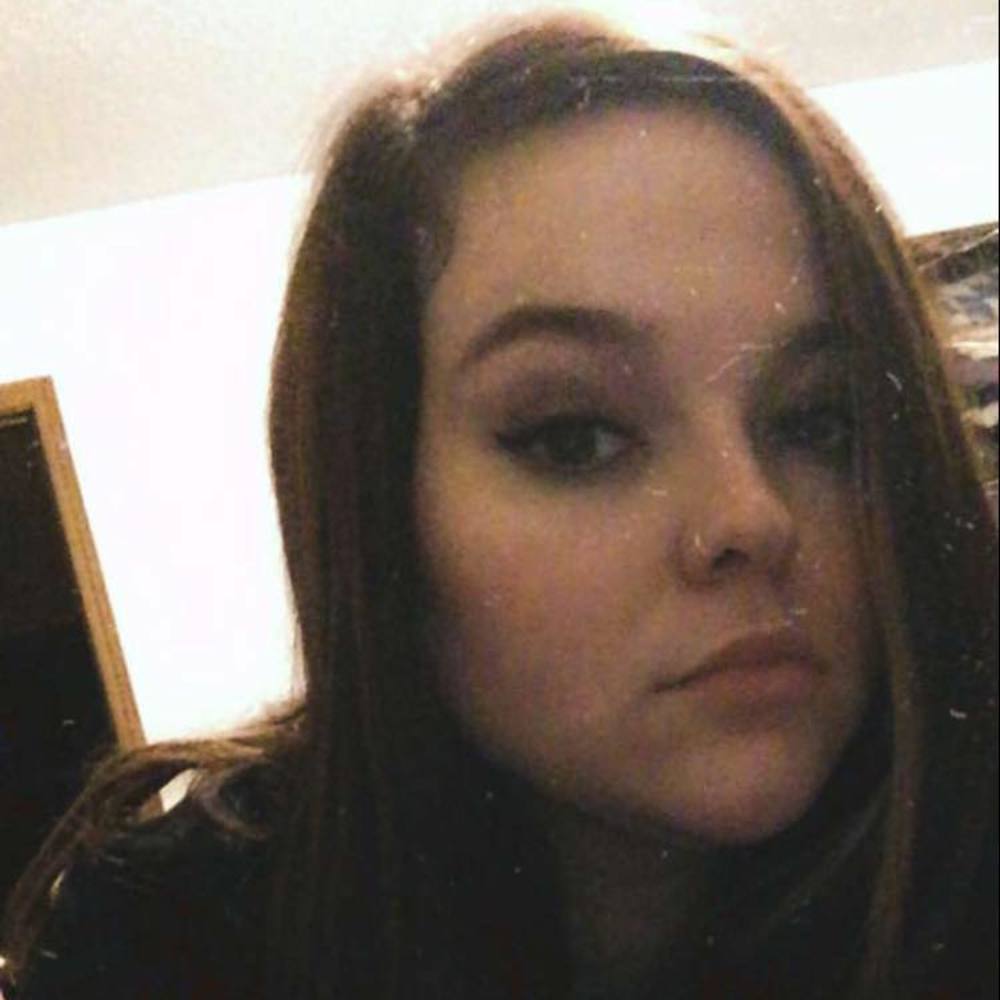Meet your Posher, Alicia